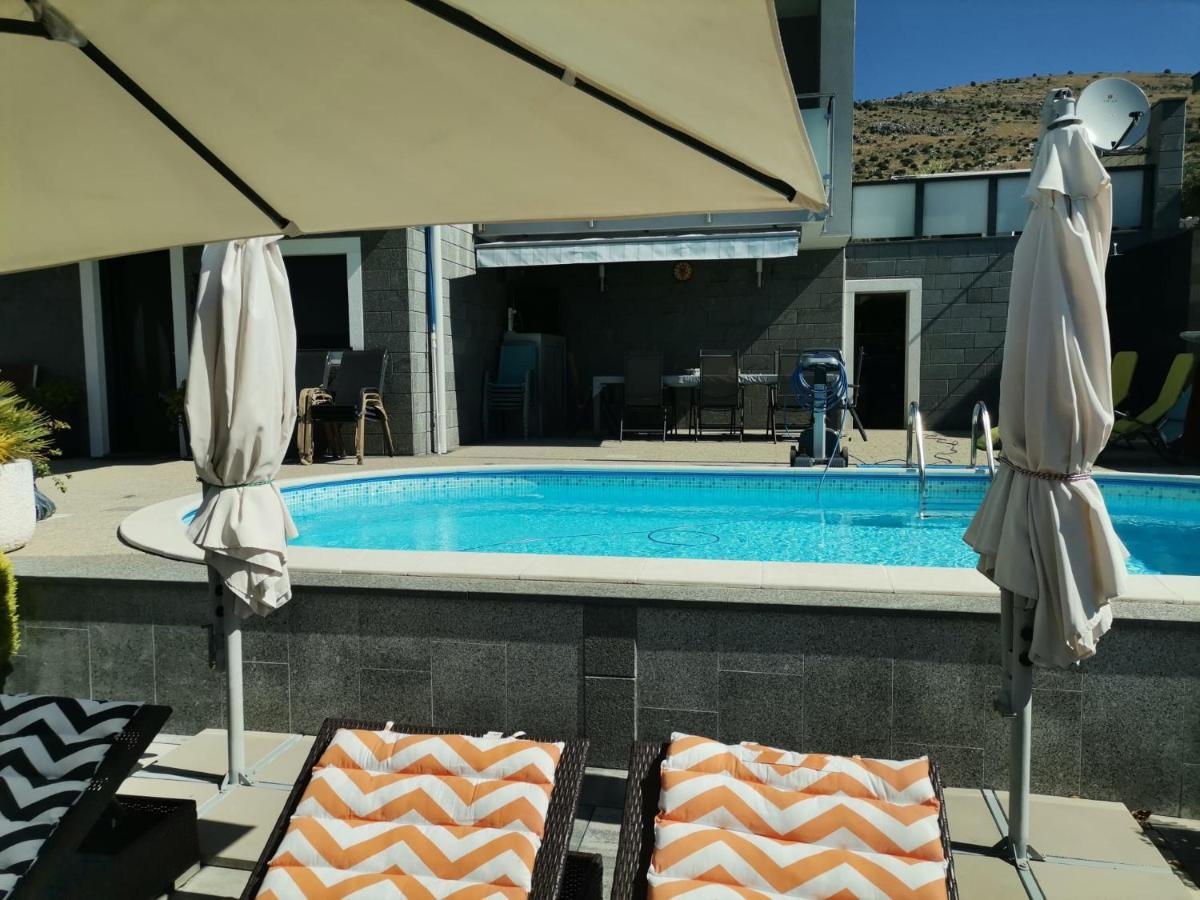 Apartment Ruza - Pool Donji Seget Buitenkant foto